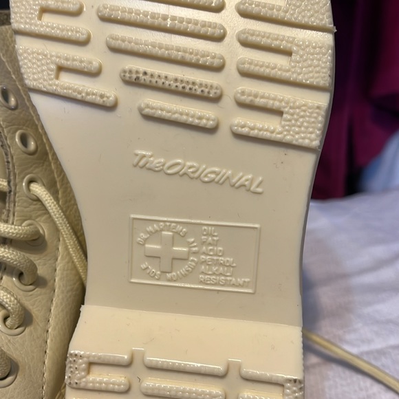 Never Worn Cream Colored Doc Martins size 6 - Picture 2 of 10